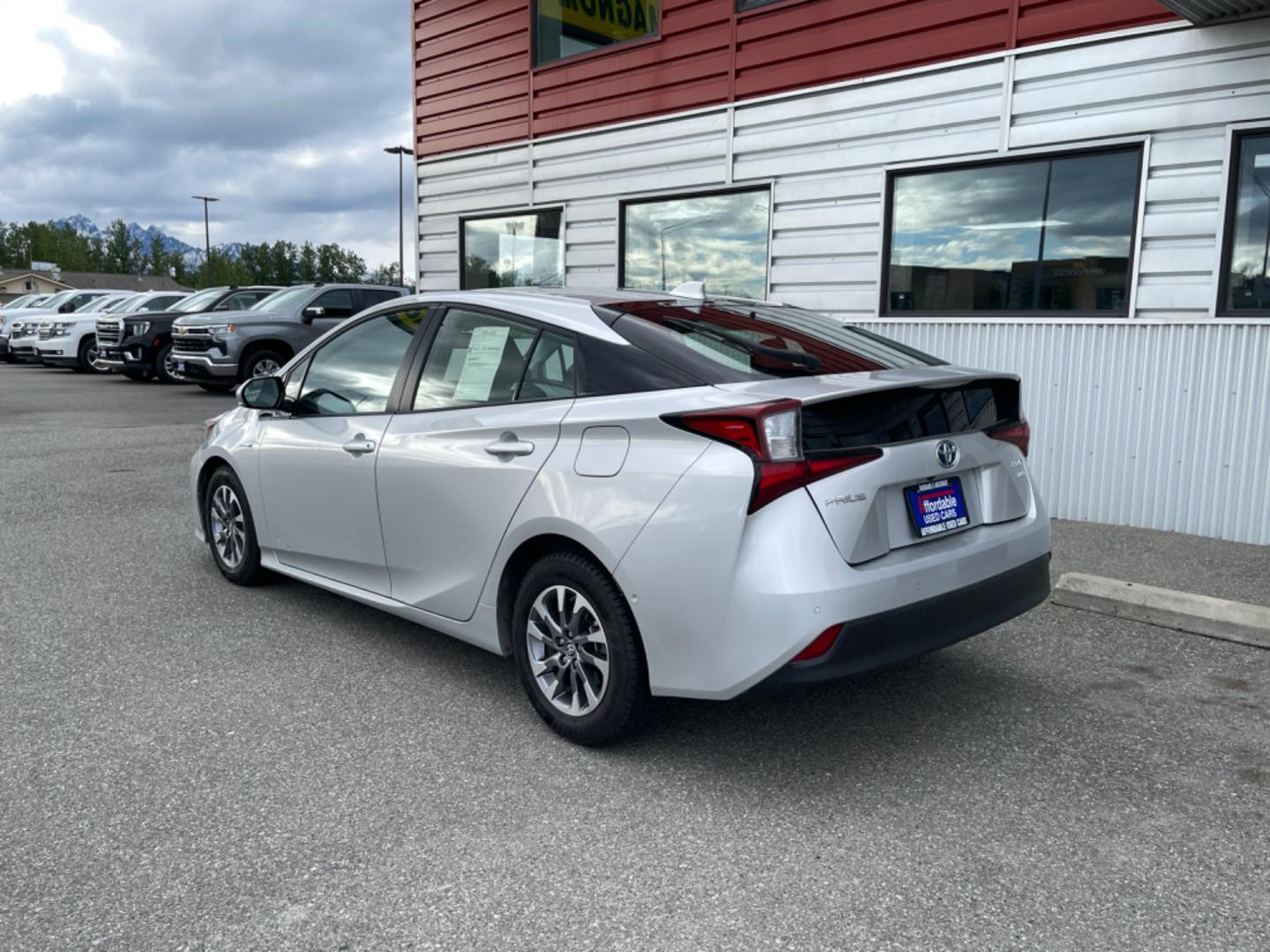 2019 SILVER TOYOTA PRIUS Limited (JTDKARFU8K3) with an 1.8L engine, Continuously Variable transmission, located at 1960 Industrial Drive, Wasilla, 99654, (907) 274-2277, 61.573475, -149.400146 - Photo#2